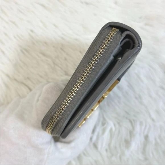 Yves Saint Laurent Gray Wallet with Gold Logo - Picture 7 of 13